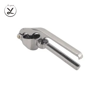 Garlic Press with Studs & Cleaning Attachment